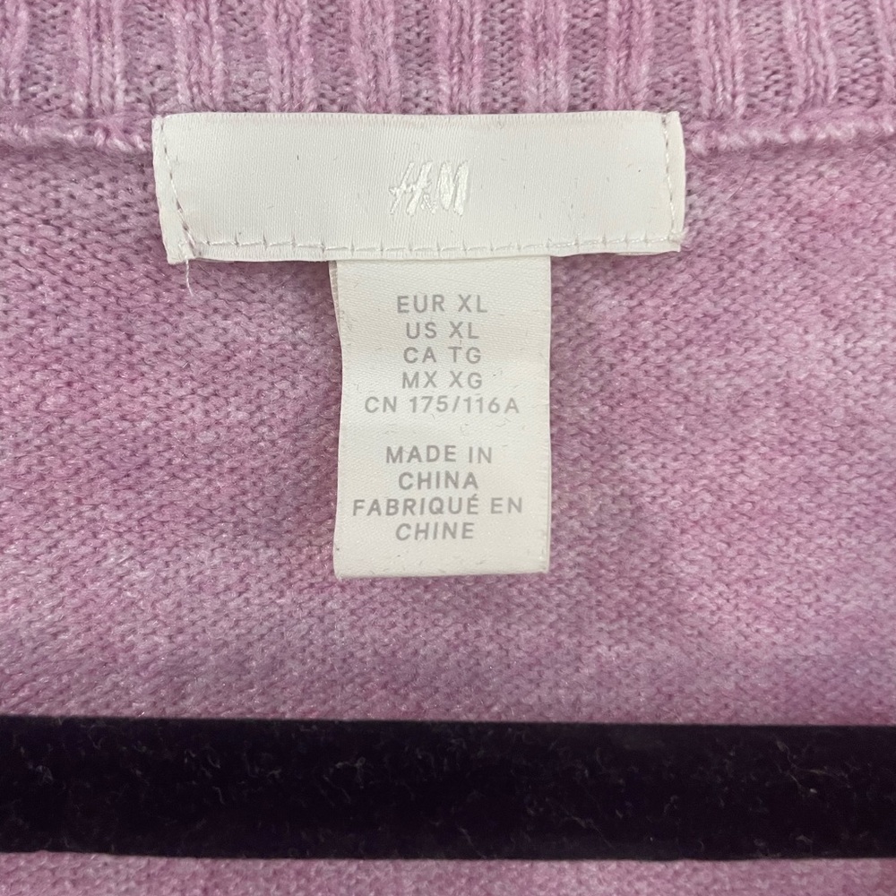 H&M Lavender V-Neck Sweater Vest - Picture 3 of 3